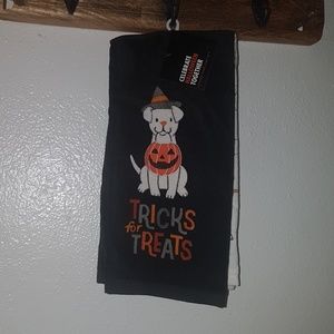 Halloween Kitchen Towels Set of 2